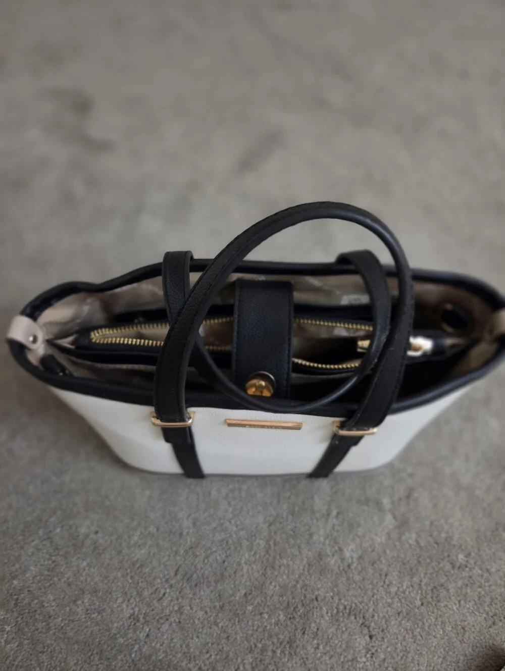 White Annw Klein Handbag and Nine West Wallet. $50 both/$40 handbag only
